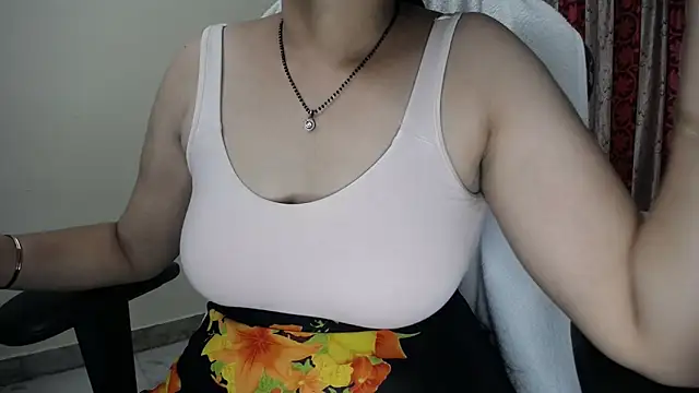 Chat +18 de Sexy_HouseWifee ao vivo