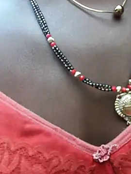 Show modela Fasfas2 na web-kameri