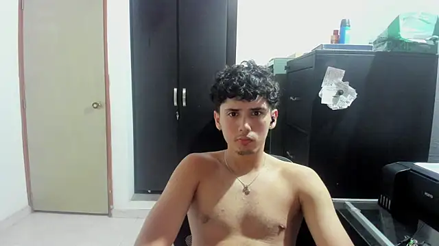 แชท XXX สดของ SrJacobs