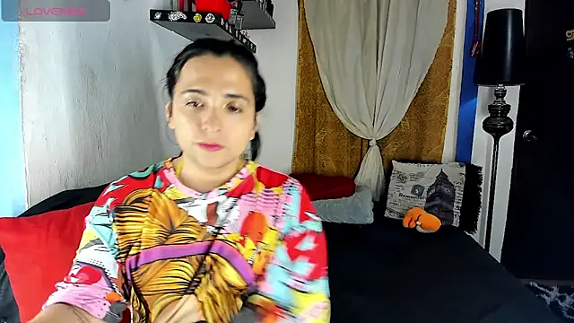 SARAMISHAのライブXXXチャット