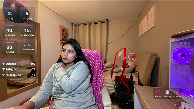 cloe_small's Live XXX Chat