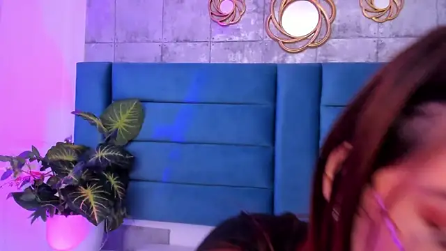 SaraAlvarezx: απευθείας συνομιλία ΧΧΧ