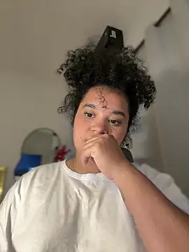 Lucy_wilson5のライブXXXチャット