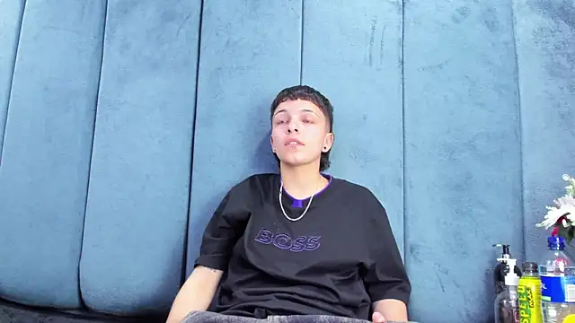 Megan_Thompson_ élő XXX-chatje