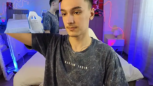 MoonlinSkinn – Naživo XXX chat