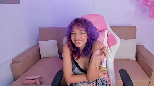 Chaotic_star Live XXX Chat