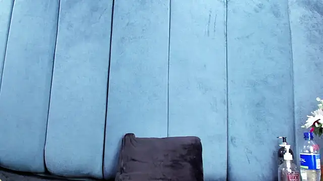 Megan_Thompson_ Live XXX-Chat