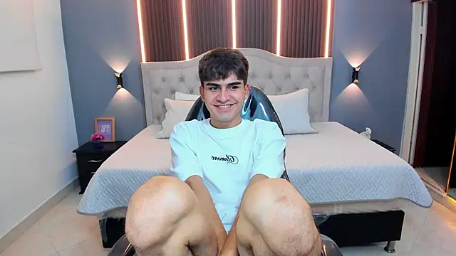 Tommy18__ 现场XXX聊天