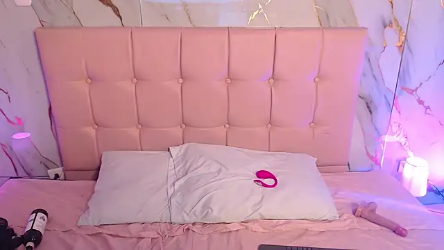 Red_kytty6 Adlı Modelin Canlı XXX Sohbeti