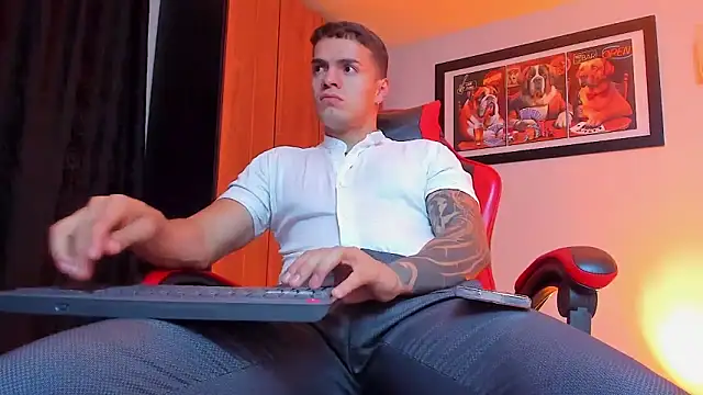 ALPHA_DOMINUS_'s Live XXX Chat