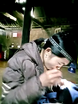 Онлайн чат XXX ngan-cute