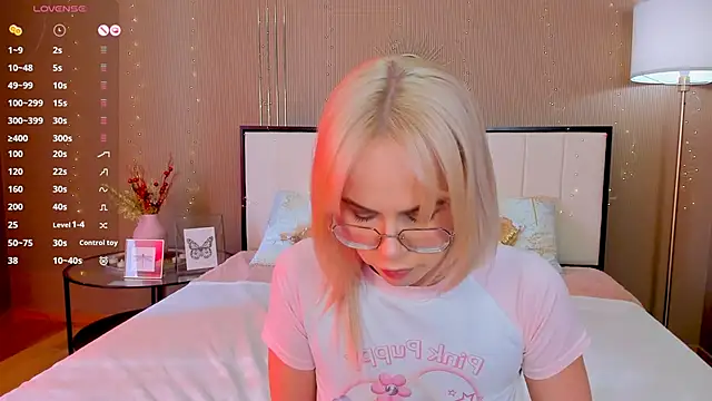 แชท XXX สดของ bellatip