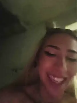 Holistic_Ambrita 现场XXX聊天