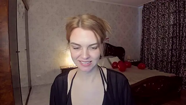 Chatroom XXX en direct de LunaFlinn