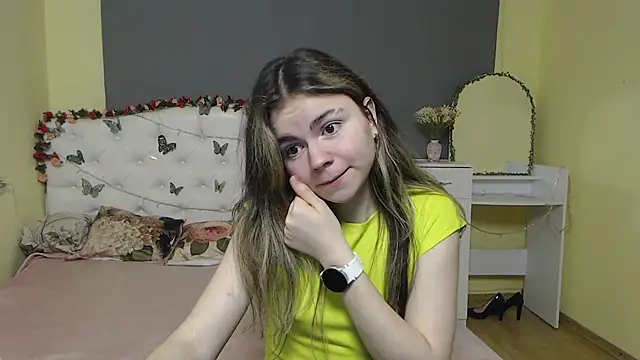 TinaRedly: онлайн-секс-чат