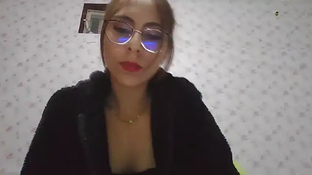 Онлайн чат XXX Roselingalvis13