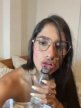 Онлайн чат XXX Julieta_Duque