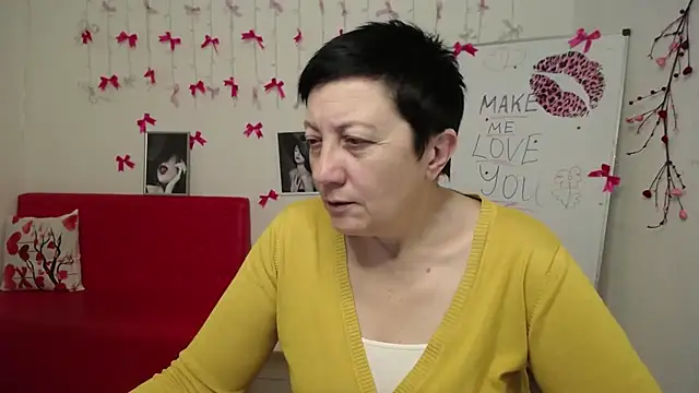 EmilyL0ve: онлайн-секс-чат