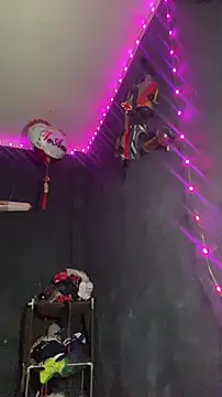 Show modela NikitaDragunXXX na web-kameri