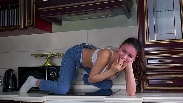 SulemaNeugin লাইভ XXX চ্যাট