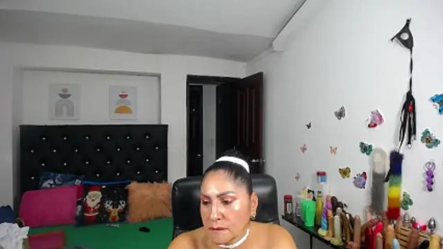 Chat +18 de mature_bigboobs10 ao vivo