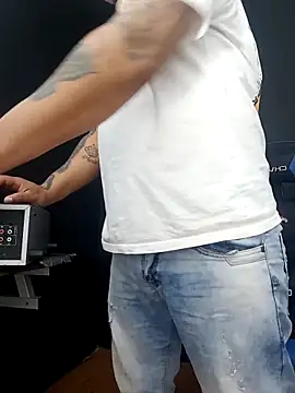 Show de DickMasterfindom na webcam