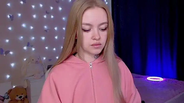 XXX chat uživo modela Naughty_Mable