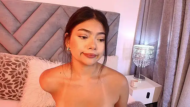 sara_owens7 élő XXX-chatje