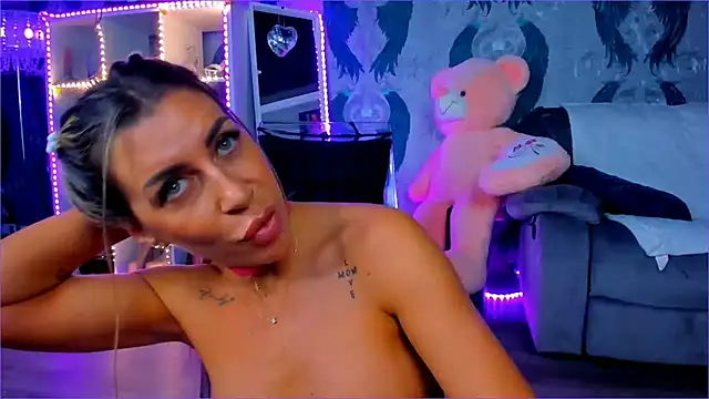 anneswhiten Live XXX chat