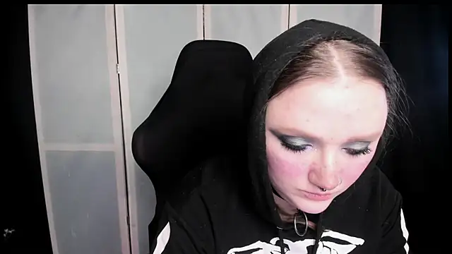 Chat +18 de YourDyingBride ao vivo