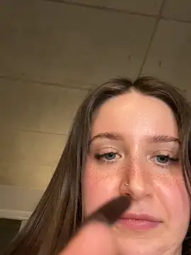 nerdynina's Webcam Show