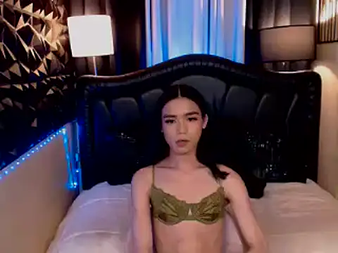 ItsurGirlMiana Pertunjukan Webcam