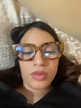 Chat XXX ao vivo de romyamo