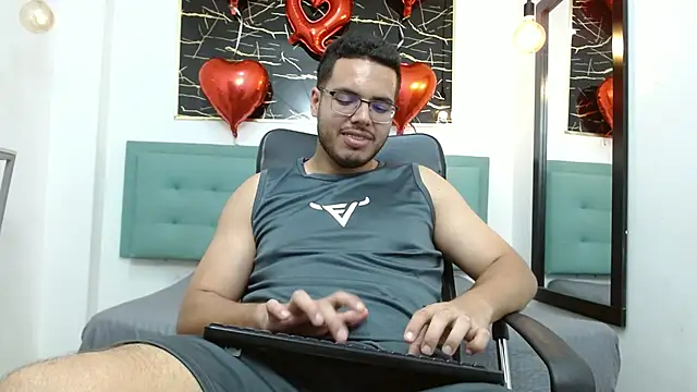 Trevor_Ash – Live XXX-chat