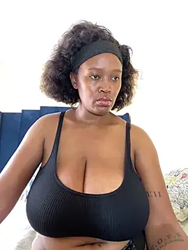 Chat +18 de Sue_Knowledge ao vivo