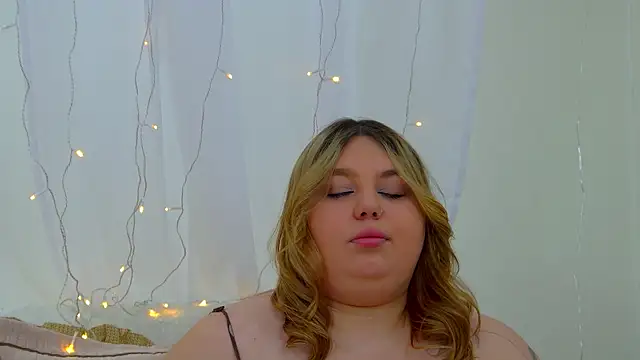 LillianKim 现场XXX聊天