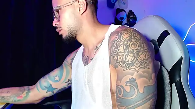 sebastian_horny Live XXX-chat