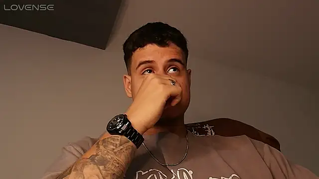 BjornSteel's Live XXX Chat