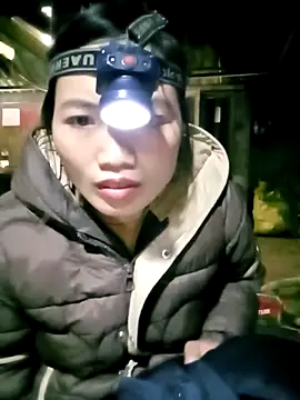 Chat XXX ao vivo de ngan-cute