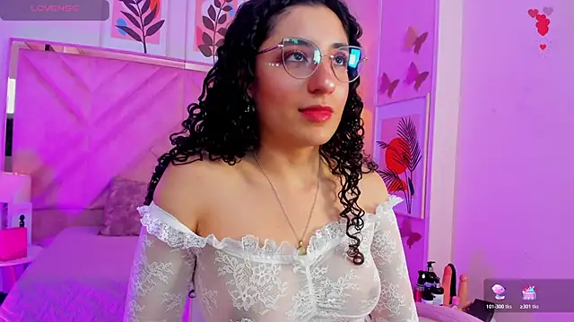 XXX chat uživo modela DemiJones_