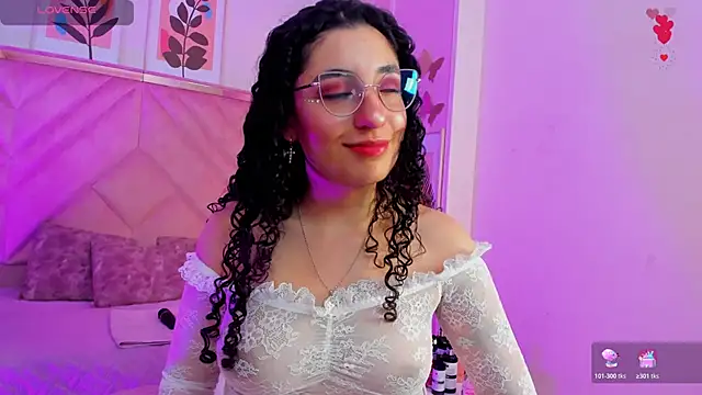 DemiJones_ Adlı Modelin Canlı XXX Sohbeti