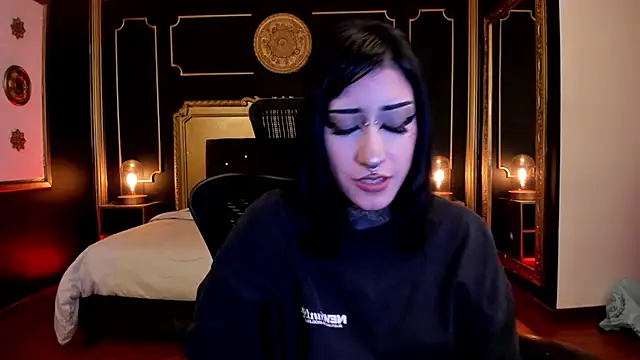 Kat_VonDe Live XXX-Chat