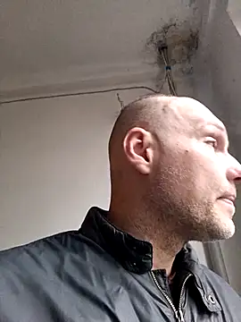 Pineapple04 – Live XXX-chat