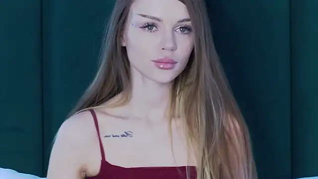 MarilynNova Chat XXX live