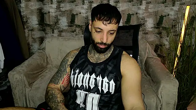 MasculineGuy99  – Live XXX-chat