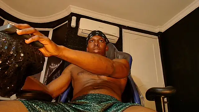 mike_aly – Live XXX-chat