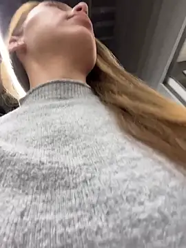 LeiaMood: απευθείας συνομιλία ΧΧΧ