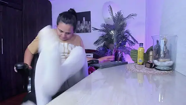 Chat XXX en directo de Amaia_Bushida