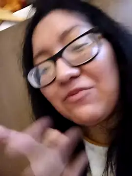 Chat +18 de KittyLesly ao vivo