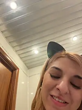 Chatroom XXX en direct de Unforgettable_ket